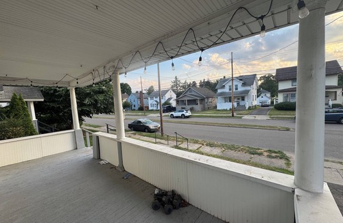 Johnson City House | Charming 3Bedroom Home Comfort & Space for the Whole Family Near BinghUniversity