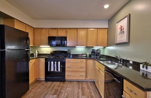 Killington Condo | Charming 3BR/2BA Condo in Sunrise Village at Killington. Pool. Hot Tub. Sports Center.