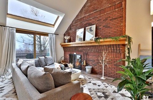Killington Condo | Charming 3BR/2BA Condo in Sunrise Village at Killington. Pool. Hot Tub. Sports Center.