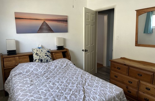 Del Aire House | Charming 3BR/2bth/DEN *Near LAX, SoFi, BEACHES, & all Southern CA has to offer!!