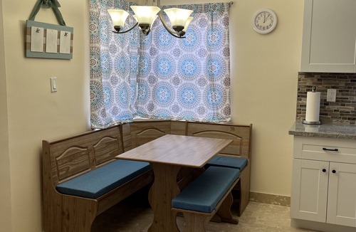 Del Aire House | Charming 3BR/2bth/DEN *Near LAX, SoFi, BEACHES, & all Southern CA has to offer!!