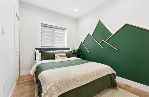 Fraserview House | Charming 3BR Home in a Lovely Vancouver Neighborhood