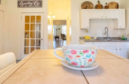 Tower Grove East House | Charming 3BR Tower Grove Family Home ABODEbucks