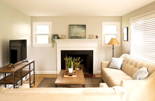 West Hartford House | Charming 4-Bed / 2-Bath House in Ideal Location!