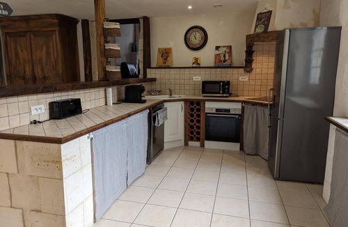 Salles-Lavalette Cottage | Charming 4-Bedroom House with Private Heated Pool, Garden, and Family Amenities in Salles-Lavalette
