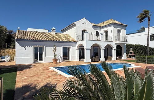 Manilva Villa | Charming 4-Bed Villa, Private Pool & Garden, Overlooking beach, Sea Views.