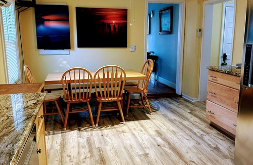 Colonial Beach Cottage | Charming 4-bedroom, 2-bath cottage, dog friendly, AC, WiFi, 1 block to beach