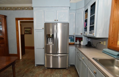 Moncks Corner House | Charming 4-bedroom Farmhouse in Moncks Corner