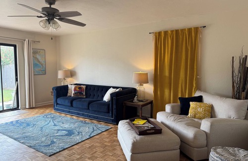 Central Oklahoma City House | Charming 4-bedroom house w/ fitness equip, art station, & WiFi in Oklahoma City
