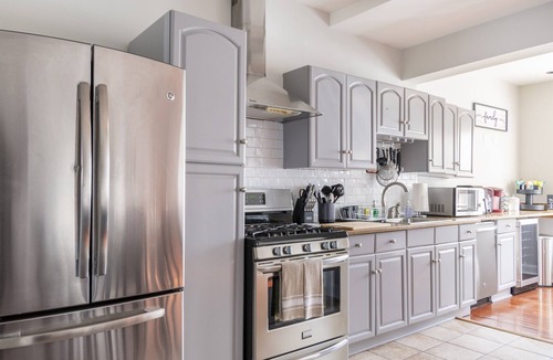 Near Northeast House | Charming 4 Bedroom House!1 Mile from Capitol Hill!