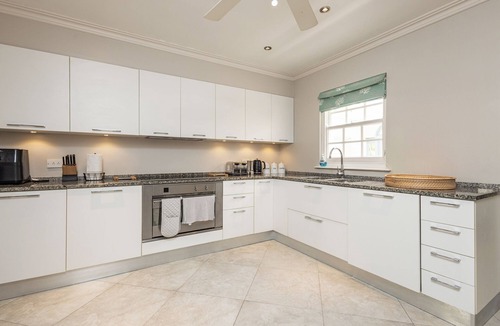 Westmoreland Villa | Charming 4-bedroom villa in Saint James with WiFi and AC