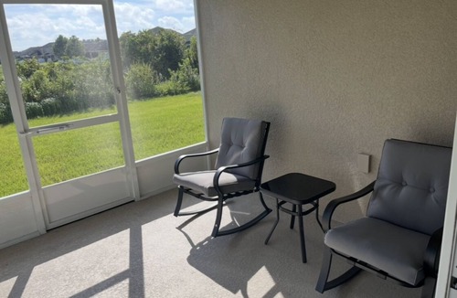 Riverview House | Charming 4-bedroom house with WiFi, AC in pleasant Riverview