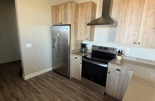 Wittmann House | Charming 4-bedroom house in Wittmann with up to 4 Stalls for your horses.