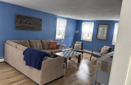 Eastward Look House | Charming 4-bedroom house just a Short walk to Scarborough Beach