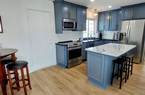 Simi Valley House | Charming 4-bedroom single story house with WiFi and AC in lovely Simi Valley