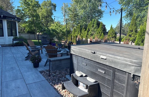 Thiensville House | Charming 4-bedroom house with hot tub and easy access to downtown Milwaukee.