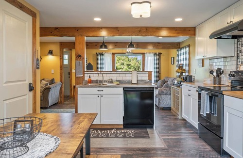 Beaver Dams House | Charming 4-bedroom house near Racetrack and Park in lovely Watkins Glen