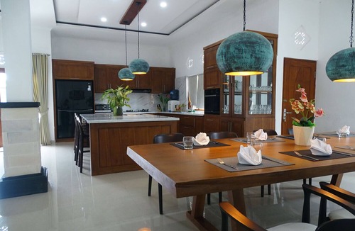 Lovina Villa | Charming 4-bedroom villa with Pool, WiFi and AC in enchanting Lovina, North Bali