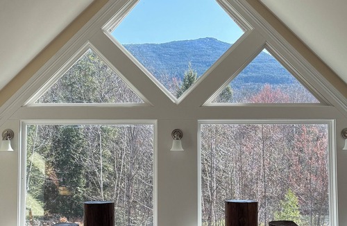 Marlborough House | Charming 4-BR + 6 bathroom chateau with WiFi, in Marlborough view on Monadnock