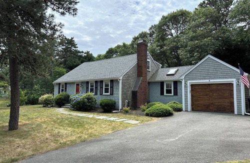 East Harwich House | Charming 4 BR house with AC and WiFi and outdoor shower in enchanting Harwich