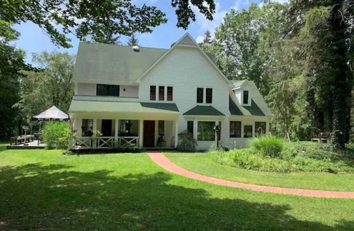 Indian Hill House | Charming 4BDRM Farmhouse