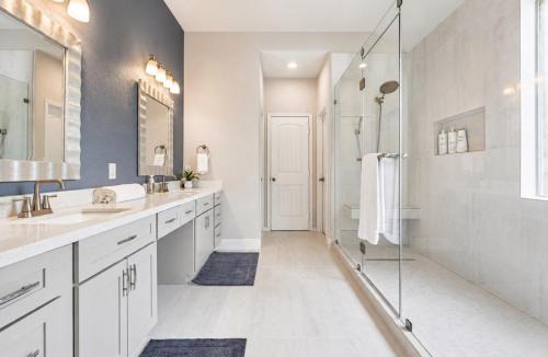 Indian Springs House | Charming 4BR 3BA One Story Retreat in Woodlands