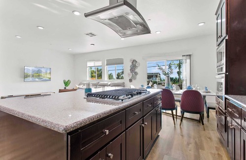 Sylmar House | Charming 4BR Retreat｜Fenced Backyard｜Pet-Friendly｜Dedicated Workspace #41877