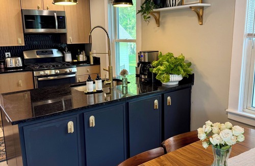 Skaneateles House | Charming 5-bedroom home located in the BEST neighborhood in Skaneateles!
