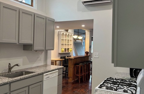Beach Haven House | Charming 7-bedroom house with WiFi, AC in Beach Haven
