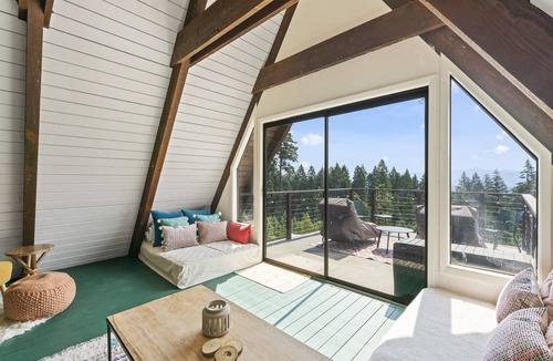 Eugene House | Charming A Frame on Wooded Hillside 5 min to Eugene