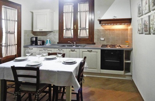 Lamporecchio Apartment | Charming Agritourism in Tuscany