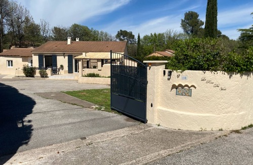 Gareoult Villa | Charming air-conditioned villa with private pool, in a peaceful setting.
