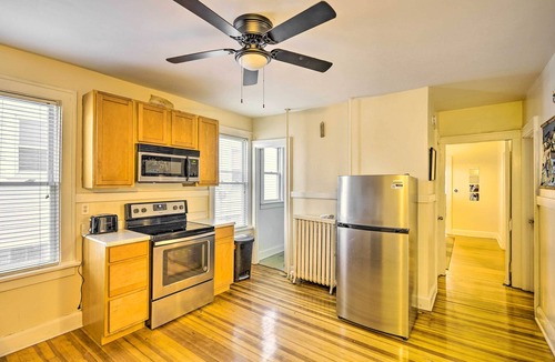 Melrose Cottage | Charming Albany Retreat ~ 3 Mi to Downtown!