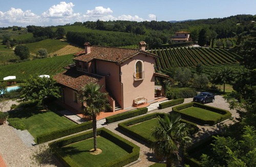 Crespina House | Charming and comfortable apartment in organic winery