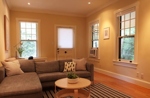 South Kensington House | Charming and Beautiful American Craftsman Bungalow