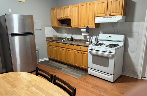 The Hill Bed & Breakfast | Charming and cozzy 1-bedroom in New Haven