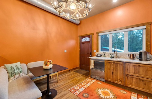 Victor House | Charming and eclectic 4 Bedroom Home in Victor with countless amenities
