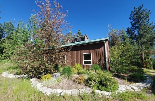 Victor House | Charming and eclectic 4 Bedroom Home in Victor with countless amenities