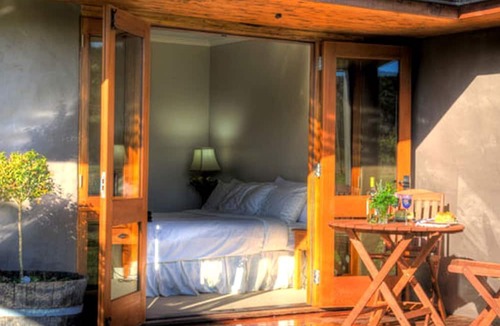 Wakefield Cabin | Charming and Luxurious Vacation Rental set on a Farm in Wakefield, South Island