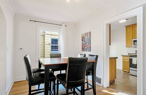 Stevens Condo | Charming and Spacious Seattle 3B3B Townhome