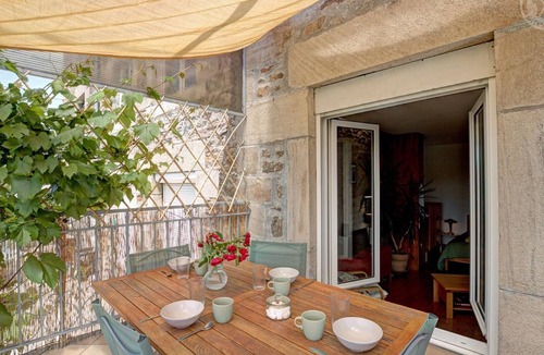 Saint-Genest-Lerpt Cottage | Charming apartment with bright terrace in St-Etienne
