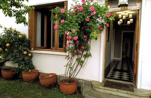 Vallieres Apartment | Charming apartment/terrace in the center of town