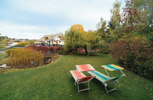 Collalbo Apartment | Charming Apartment "Sahara" in Villa Anina with Pool