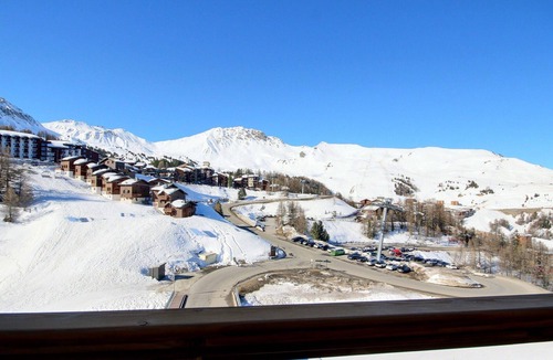 Plagne Soleil Apartment | Charming apartment with parking - 4/5 guests, piste view