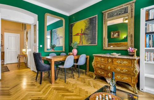 Nove Mesto Apartment | Charming apartment 2 bedrooms Odboru 5