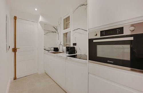 9th Arrondissement Apartment | Charming apartment - 2BR/6P - Gare Saint-Lazare