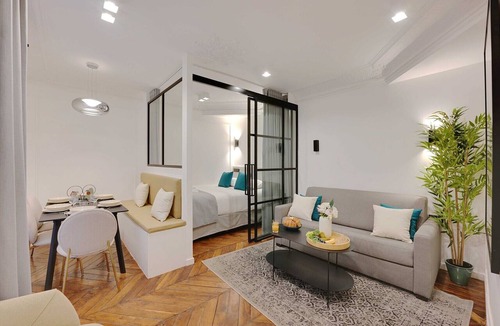 9th Arrondissement Apartment | Charming apartment - 2BR/6P - Gare Saint-Lazare