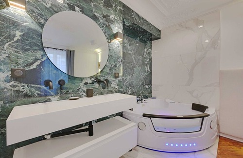 9th Arrondissement Apartment | Charming apartment - 2BR/6P - Gare Saint-Lazare
