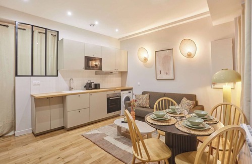 Strasbourg -Saint-Denis Apartment | Charming apartment Center of Paris - Montogueil