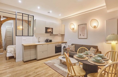 Strasbourg -Saint-Denis Apartment | Charming apartment Center of Paris - Montogueil